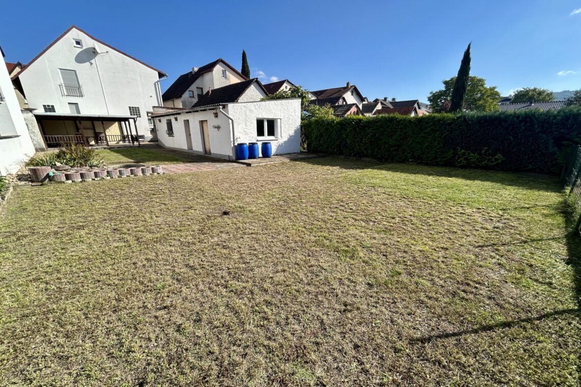 Bicken­bach – freist. EFH mit Süd-Gar­ten und Gara­ge