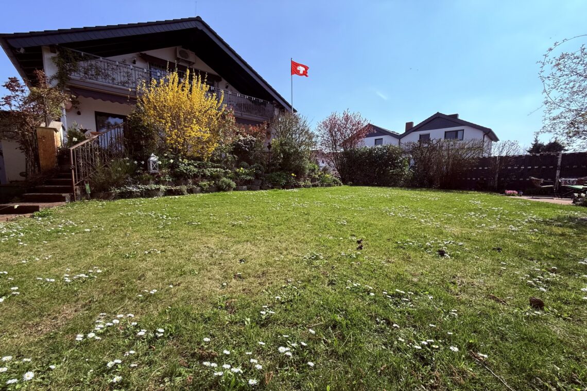 Hähn­lein – groß­zü­gi­ges, gepfleg­tes EFH