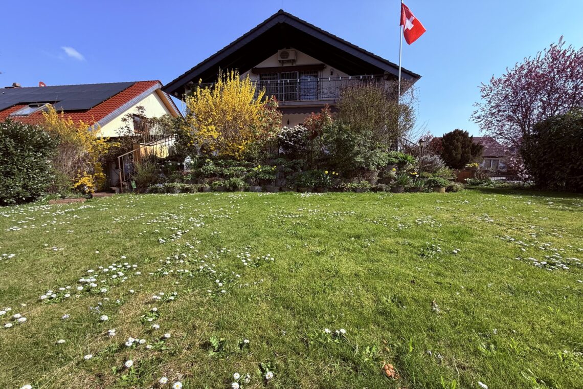 Hähn­lein – groß­zü­gi­ges, gepfleg­tes EFH