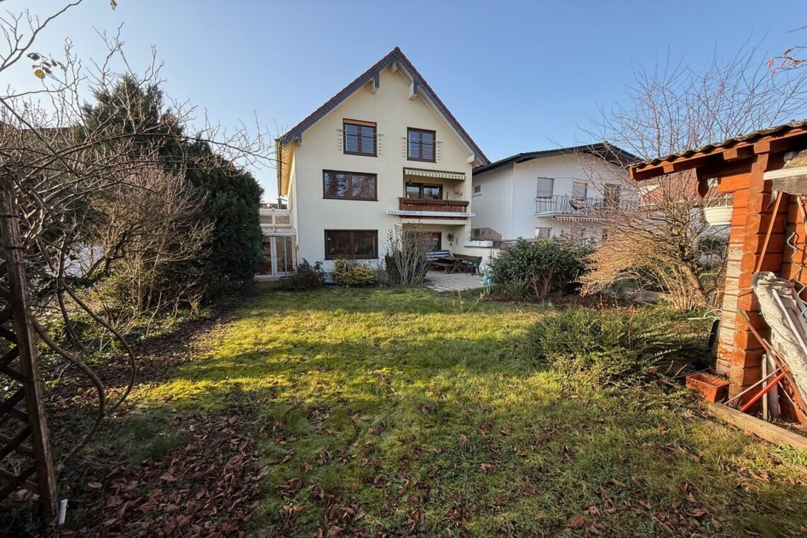 Bickenbach – Großes 1-2 FH od. Generationenwohnhaus