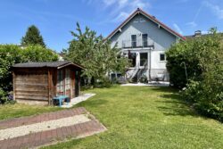 Hähn­lein – Frei­ste­hen­des EFH mit ELW