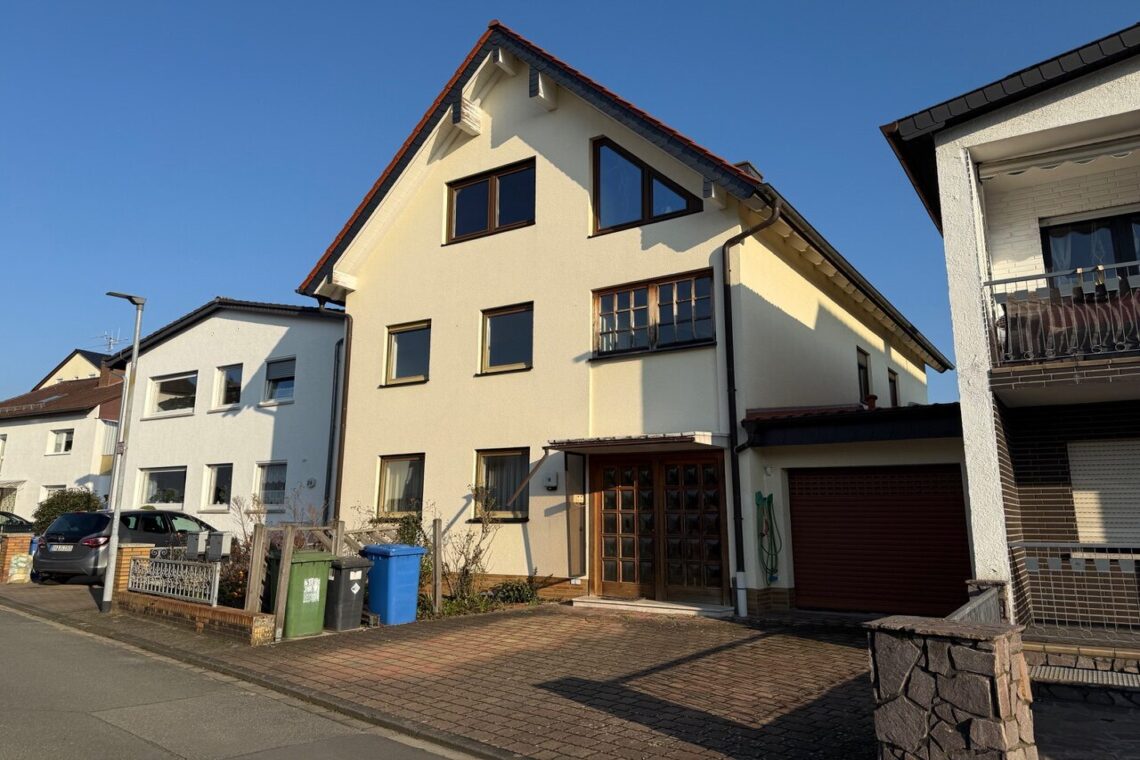 Bickenbach – Großes 1-2 FH od. Generationenwohnhaus