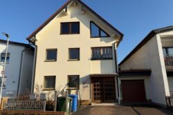 Bickenbach – Großes 1-2 FH od. Generationenwohnhaus