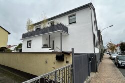 Hähn­lein – Frei­ste­hen­des EFH mit grü­ner Gar­ten­oa­se