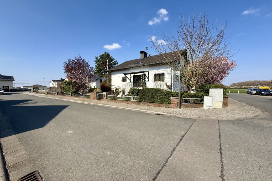 Hähn­lein – groß­zü­gi­ges, gepfleg­tes EFH