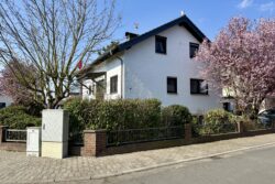 Hähn­lein – groß­zü­gi­ges, gepfleg­tes EFH